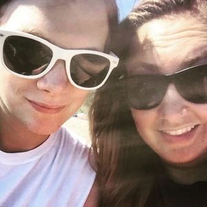 Meet your Posher, Falon